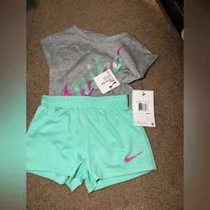 NWT toddler Nike outfit